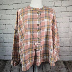 WOMENS FLANNEL CAPE SHIRT FLANNEL PLAID PINK AND GRAY HIGH LOW HEM EUC SIZE LG